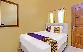 SPOT ON 91337 Pandu Homestay Klaten
