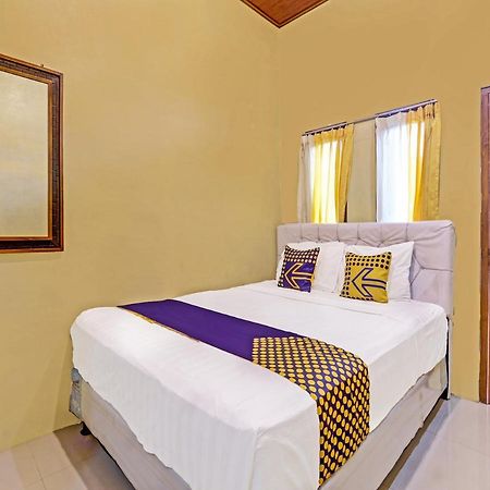 SPOT ON 91337 Pandu Homestay Klaten Wonogiri Bagian luar foto
