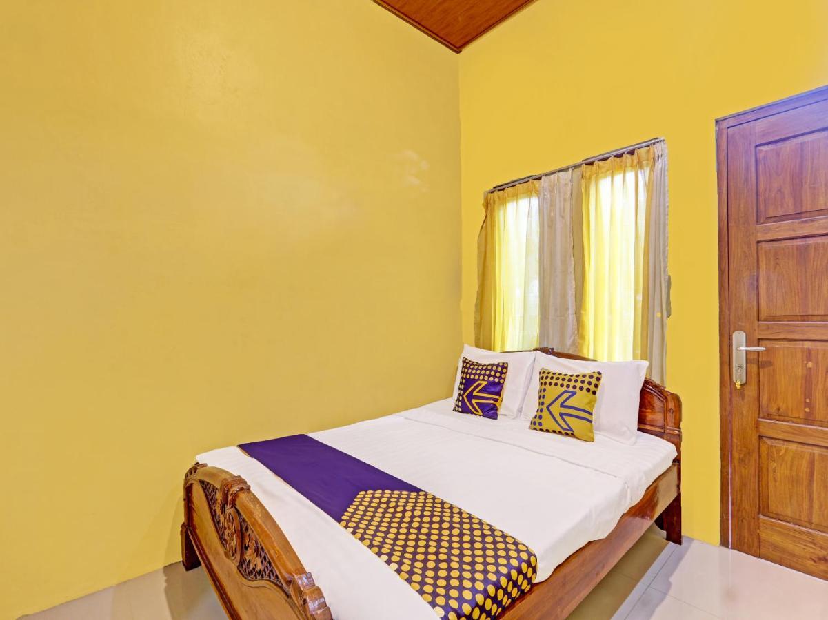 SPOT ON 91337 Pandu Homestay Klaten Wonogiri Bagian luar foto