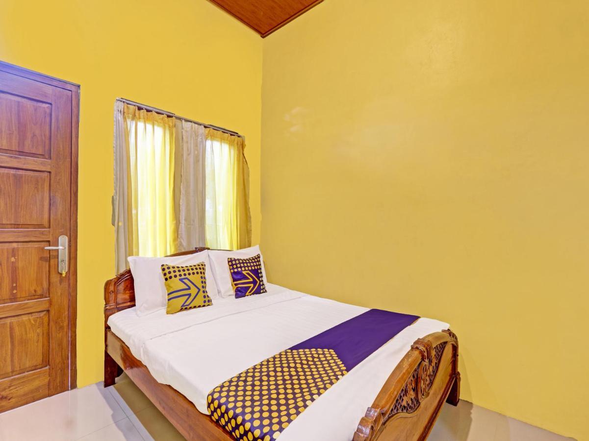 SPOT ON 91337 Pandu Homestay Klaten Wonogiri Bagian luar foto